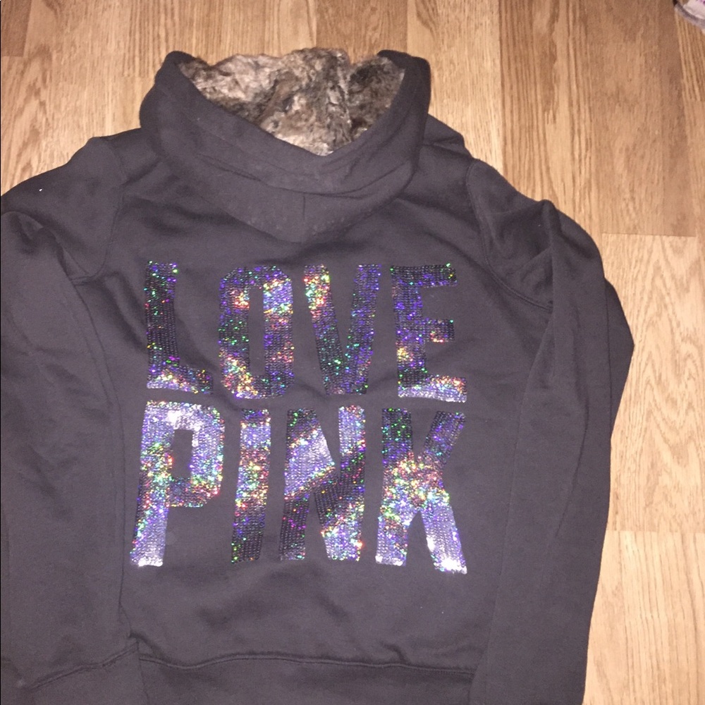 Furry jacket - Picture 2 of 2